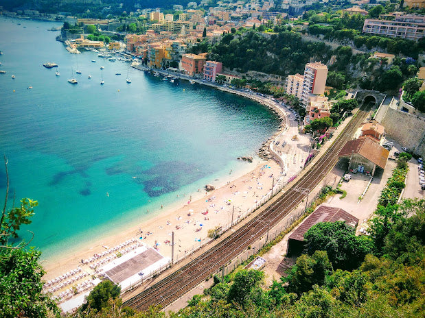 Top Beaches for Shelling in France 2024: Hidden Coastal Gems for Collectors